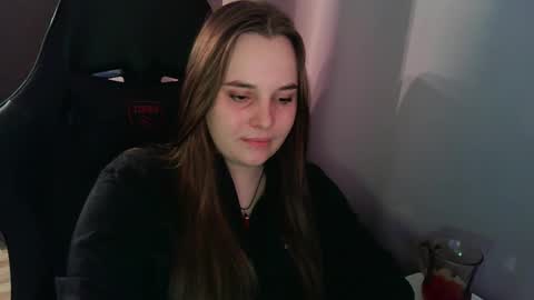 noir_ember_ online show from 10, 10, 2025