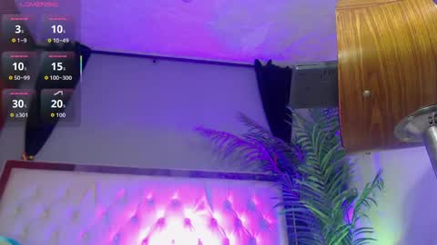 Nolan  online show from 14, 9, 2025