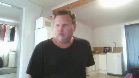 Snapshot of nollie244 chatting on 19, 10, 2025 Nollie online show from 19, 10, 2025