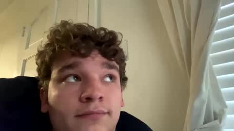 Snapshot of noname763904 chatting on 28, 4, 2026 Curly online show from 28, 4, 2026