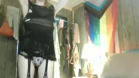 Snapshot of nonamebabez chatting on 28, 12, 2024 nonamebabez online show from 28, 12, 2024