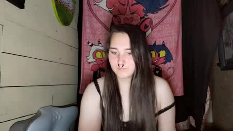 nonbinarybeauty20 online show from 14, 7, 2026