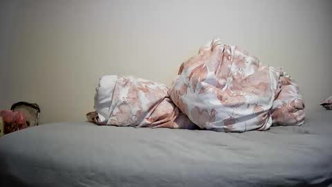 NonBinaryNicky online show from 29, 3, 2026