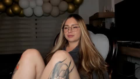 Ara online show from 6, 11, 2025