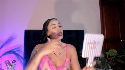 Snapshot of nora_dasilva chatting on 24, 2, 2026 Nora Da Silva online show from 24, 2, 2026