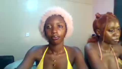 Snapshot of norababy20 chatting on 22, 6, 2026 Norababy20 online show from 22, 6, 2026
