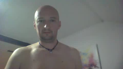 Snapshot of nordicrunner76 chatting on 18, 5, 2026 nordicrunner76 online show from 18, 5, 2026