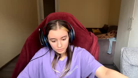 Elena online show from 9, 4, 2026