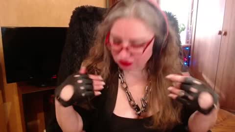 miss Tress online show from 9, 3, 2025