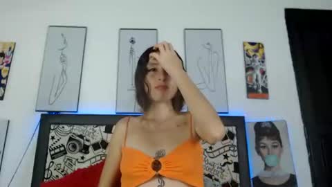 Snapshot of normaa22 chatting on 30, 4, 2026 Norma online show from 30, 4, 2026