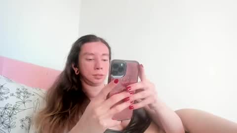 Emily snow online show from 26, 12, 2024