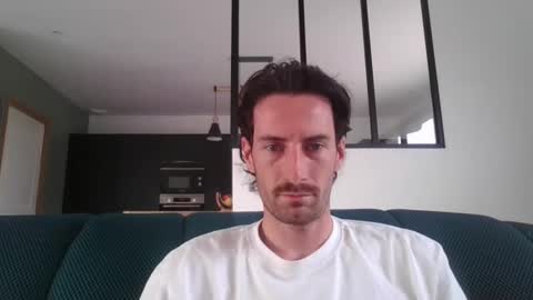 Snapshot of notenic chatting on 31, 10, 2025 Notenic online show from 31, 10, 2025