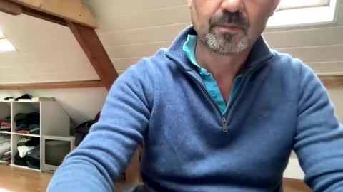 noux69 online show from 14, 10, 2025