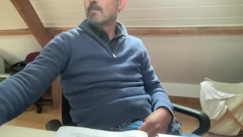 noux69 online show from 17, 10, 2025