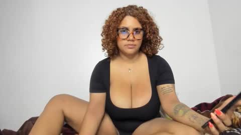 Snapshot of nova_spice chatting on 20, 5, 2026 Nova Spice online show from 20, 5, 2026
