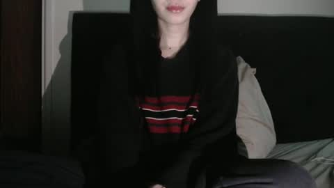 Snapshot of novafrey chatting on 24, 5, 2026 Olivia online show from 24, 5, 2026