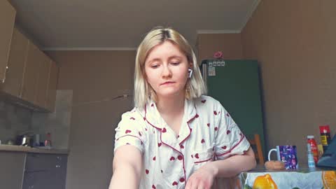 Snapshot of novastoyer chatting on 26, 3, 2026 Mia Blake online show from 26, 3, 2026