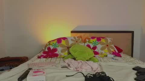 Snapshot of nude2557940 chatting on 19, 4, 2026 Channel Cox online show from 19, 4, 2026