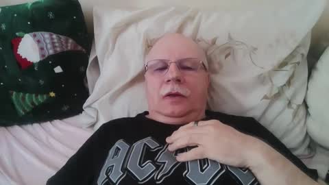 nukiss online show from 17, 4, 2026