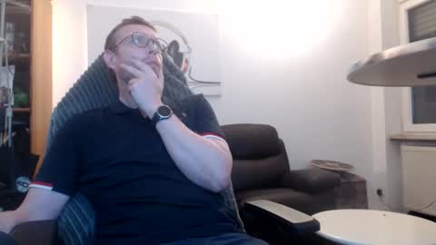 Snapshot of nursefan chatting on 3, 11, 2025 nursefan online show from 3, 11, 2025