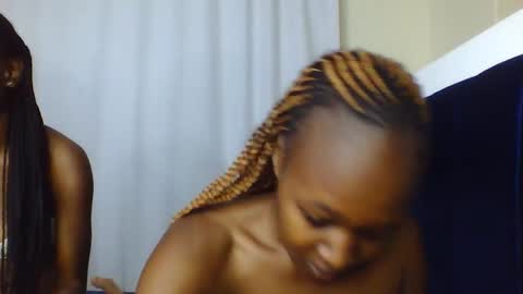 nutgal online show from 14, 4, 2026