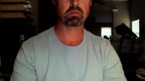 Snapshot of nvrenuff1979 chatting on 18, 9, 2025 nvrenuff1979 online show from 18, 9, 2025