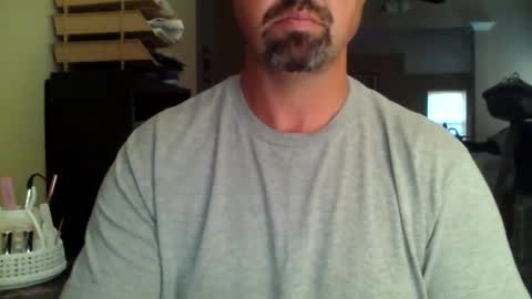 Snapshot of nvrenuff1979 chatting on 12, 11, 2025 nvrenuff1979 online show from 12, 11, 2025