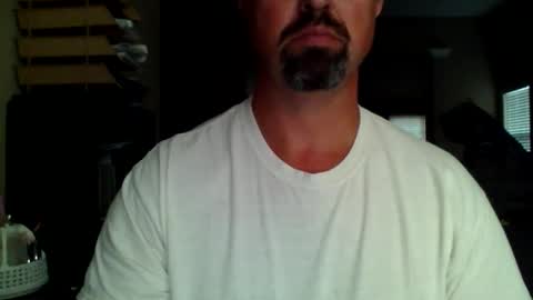 Snapshot of nvrenuff1979 chatting on 25, 11, 2025 nvrenuff1979 online show from 25, 11, 2025