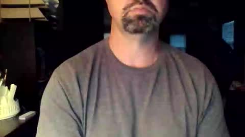 Snapshot of nvrenuff1979 chatting on 19, 12, 2025 nvrenuff1979 online show from 19, 12, 2025