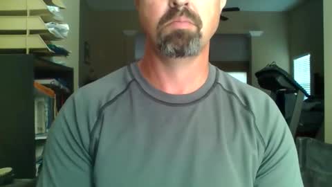 nvrenuff1979 online show from 8, 4, 2026