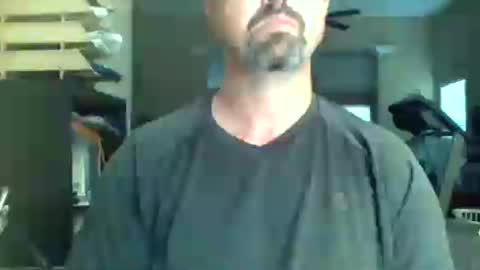Snapshot of nvrenuff1979 chatting on 4, 5, 2026 nvrenuff1979 online show from 4, 5, 2026