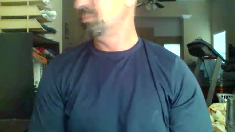 Snapshot of nvrenuff1979 chatting on 13, 5, 2026 nvrenuff1979 online show from 13, 5, 2026