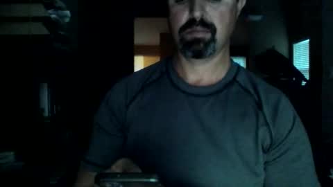 Snapshot of nvrenuff1979 chatting on 8, 6, 2026 nvrenuff1979 online show from 8, 6, 2026