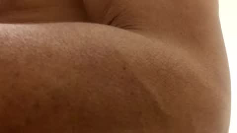 Snapshot of nyanez322 chatting on 2, 1, 2025 nyanez322 online show from 2, 1, 2025