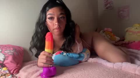 nylasinns online show from 15, 5, 2026