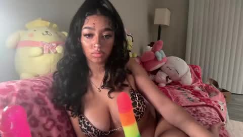 nylasinns online show from 23, 5, 2026
