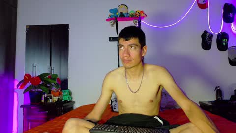 Snapshot of nymphobuddies chatting on 19, 1, 2025 David and Steven Independents online show from 19, 1, 2025