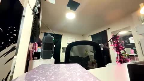 nymphomaticbaby online show from 19, 2, 2026