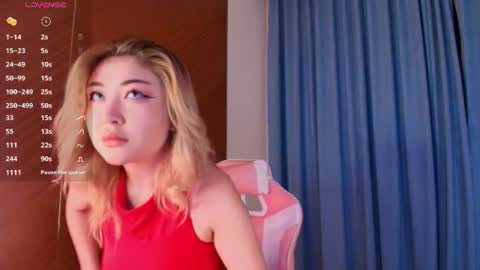 Snapshot of nyomi_moon chatting on 19, 7, 2026 nyomi_moon online show from 19, 7, 2026