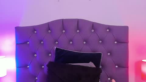   online show from 17, 1, 2025