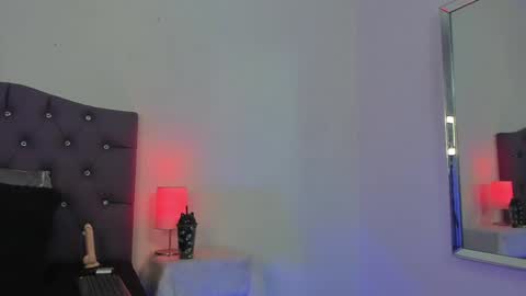   online show from 25, 1, 2025