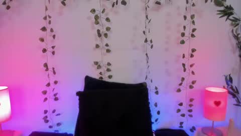   online show from 5, 3, 2025