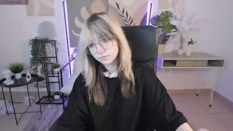 Snapshot of nyxcalderra chatting on 30, 5, 2026 Nyx online show from 30, 5, 2026