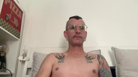 Snapshot of o_johnny_deep_o chatting on 28, 2, 2026 Jonathan Deep online show from 28, 2, 2026