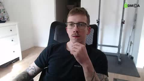 Snapshot of oatking chatting on 4, 4, 2026 Oatking online show from 4, 4, 2026