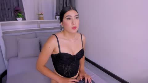 Snapshot of obeymydesire chatting on 21, 5, 2026 Obeymydesires online show from 21, 5, 2026