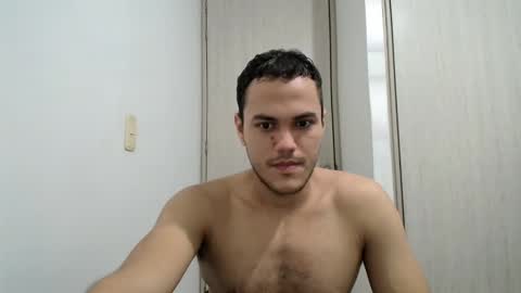 Snapshot of obsessive_love chatting on 18, 2, 2025 Aaron online show from 18, 2, 2025