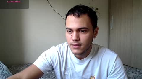 Snapshot of obsessive_love chatting on 9, 3, 2025 Aaron online show from 9, 3, 2025