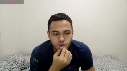 Snapshot of obsessive_love chatting on 11, 3, 2025 Aaron online show from 11, 3, 2025