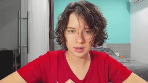 Evie online show from 16, 12, 2024